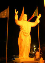 Serrara Fontana. Statue